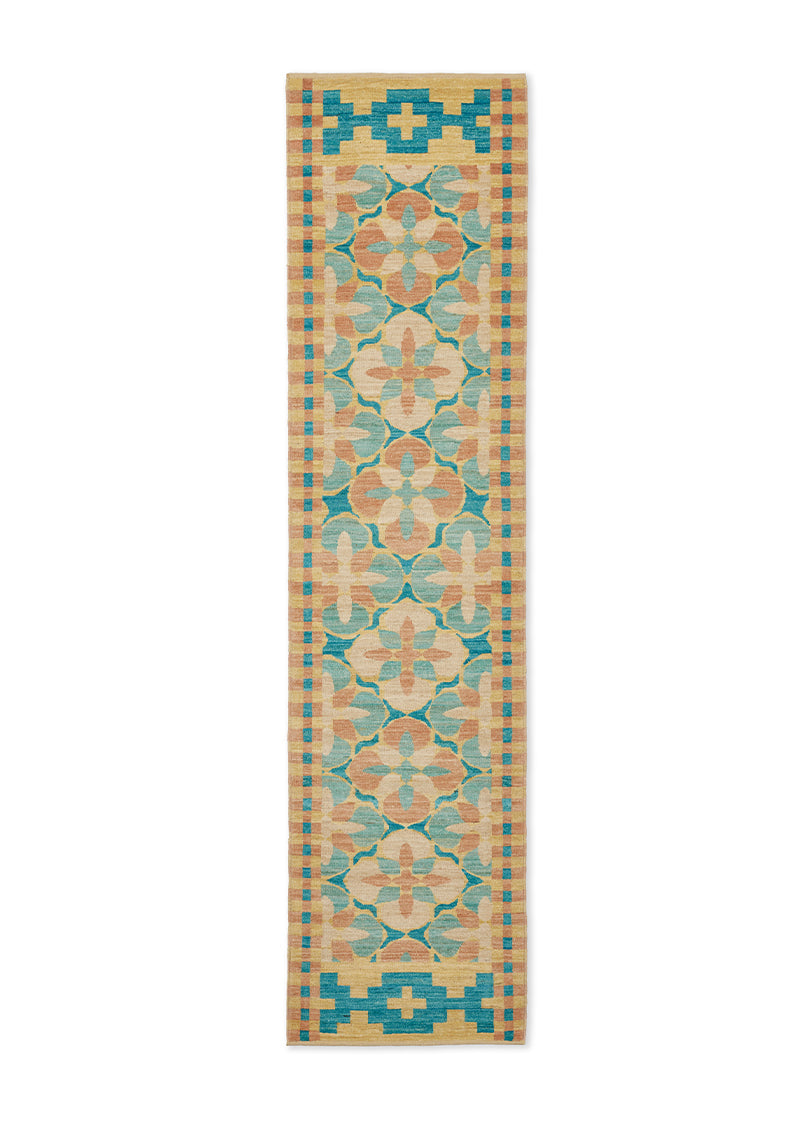 Chamomile Plot Runner