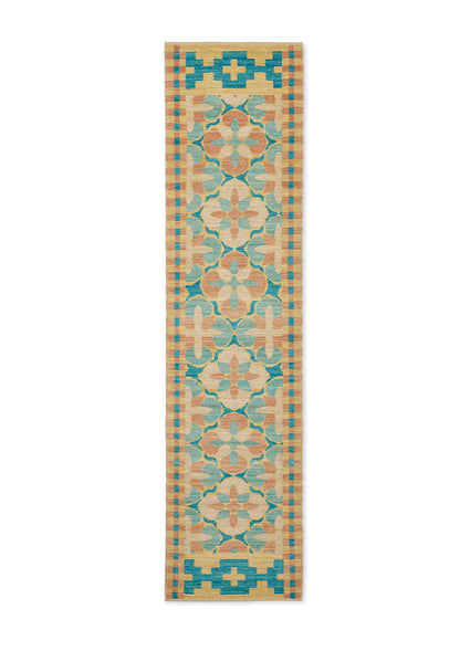 Chamomile Plot Runner