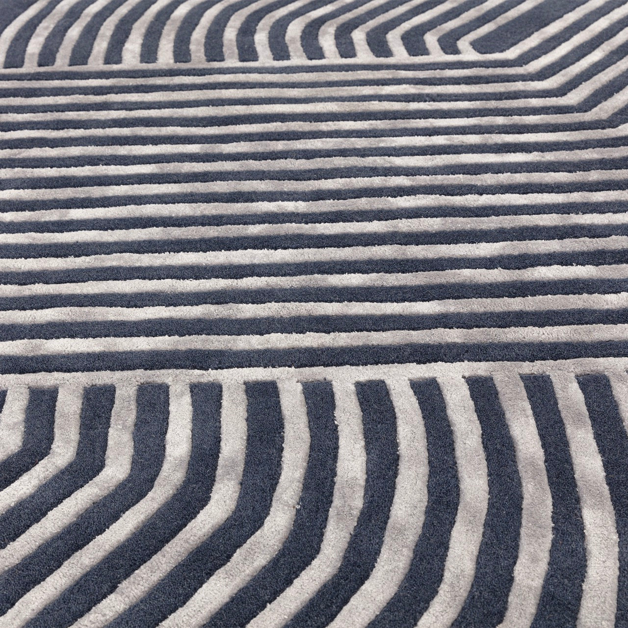 Equinox Navy