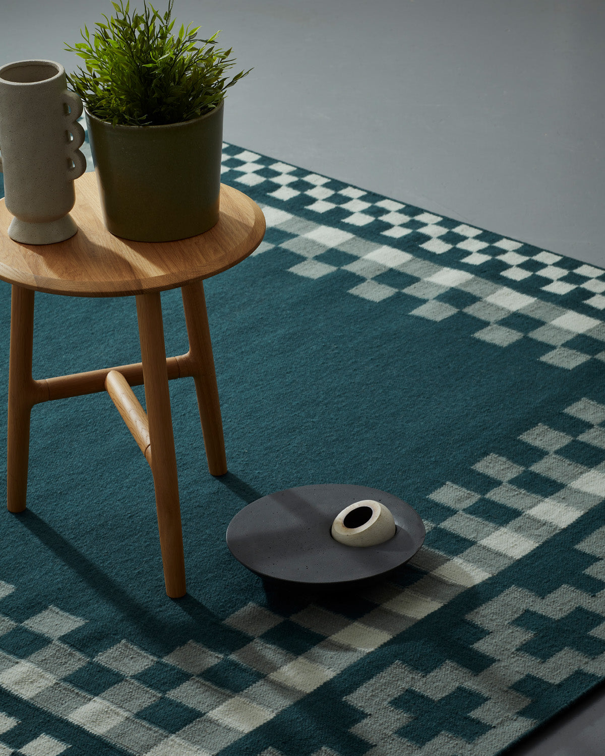 Lattice in Blue Tonal