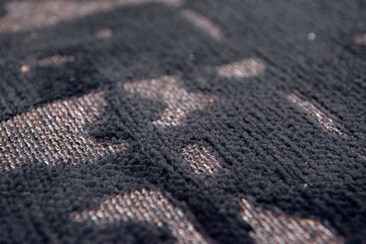 Structures Collection - Baobab in Black Water Peanut 9200