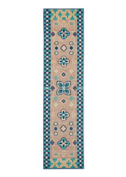 Thistle Medallion Runner